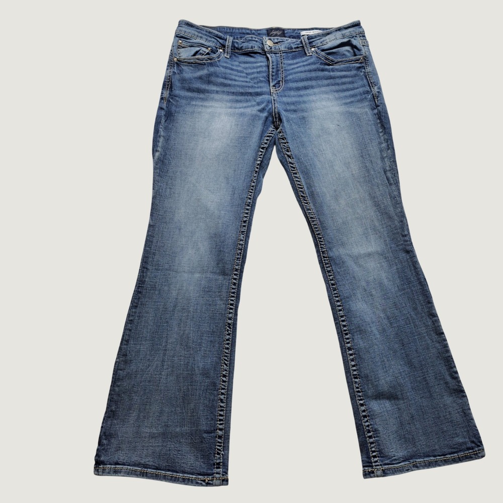 Daytrip Virgo Bootcut Jeans Womens 34R Blue Excellent Mid Rise Medium Wash Denim